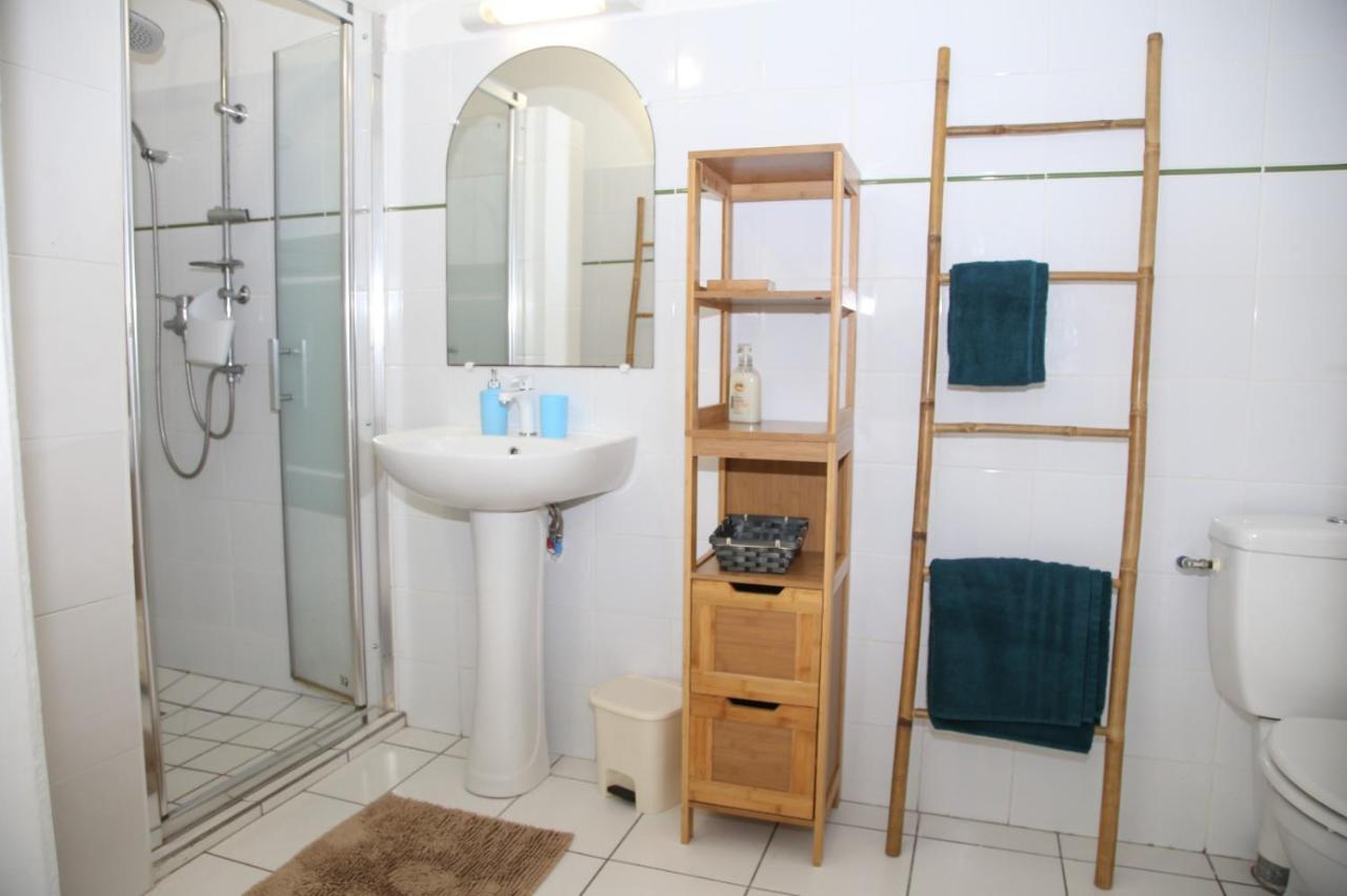 L Orchidee Bleue, Bas De Villa, Vue Mer, Piscine Privee Сент-Анн Экстерьер фото